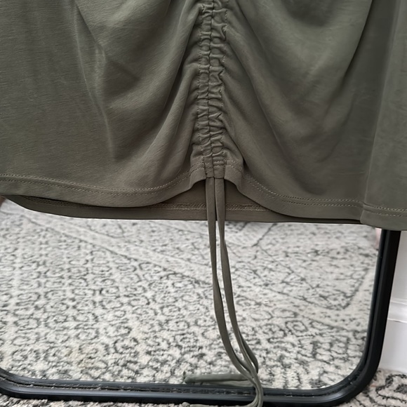 Top - Picture 3 of 4